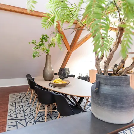 Reveille فندق مبيت وإفطار