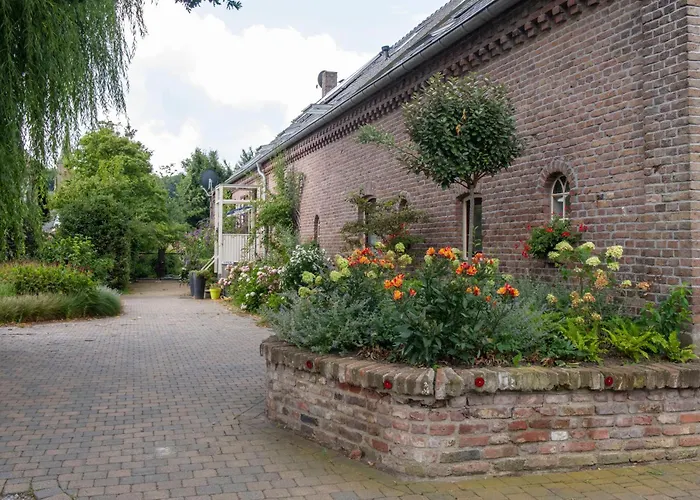 Bed & Breakfast Reveille 4*